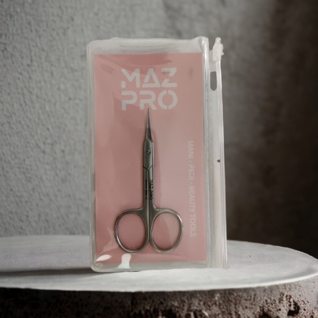 MAZ PRO NAGELSCHAAR - CUTICLESCHAAR GEBOGEN_SFEER.JPG